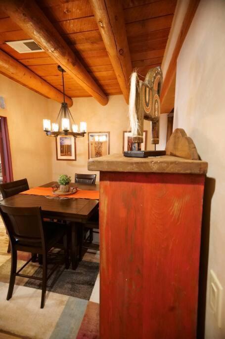 Enchanted Casita With Private Outdoor Hot Tub And Patio, Near Santa Fe Plaza, Sleeps 4 With Free Parking Eksteriør bilde